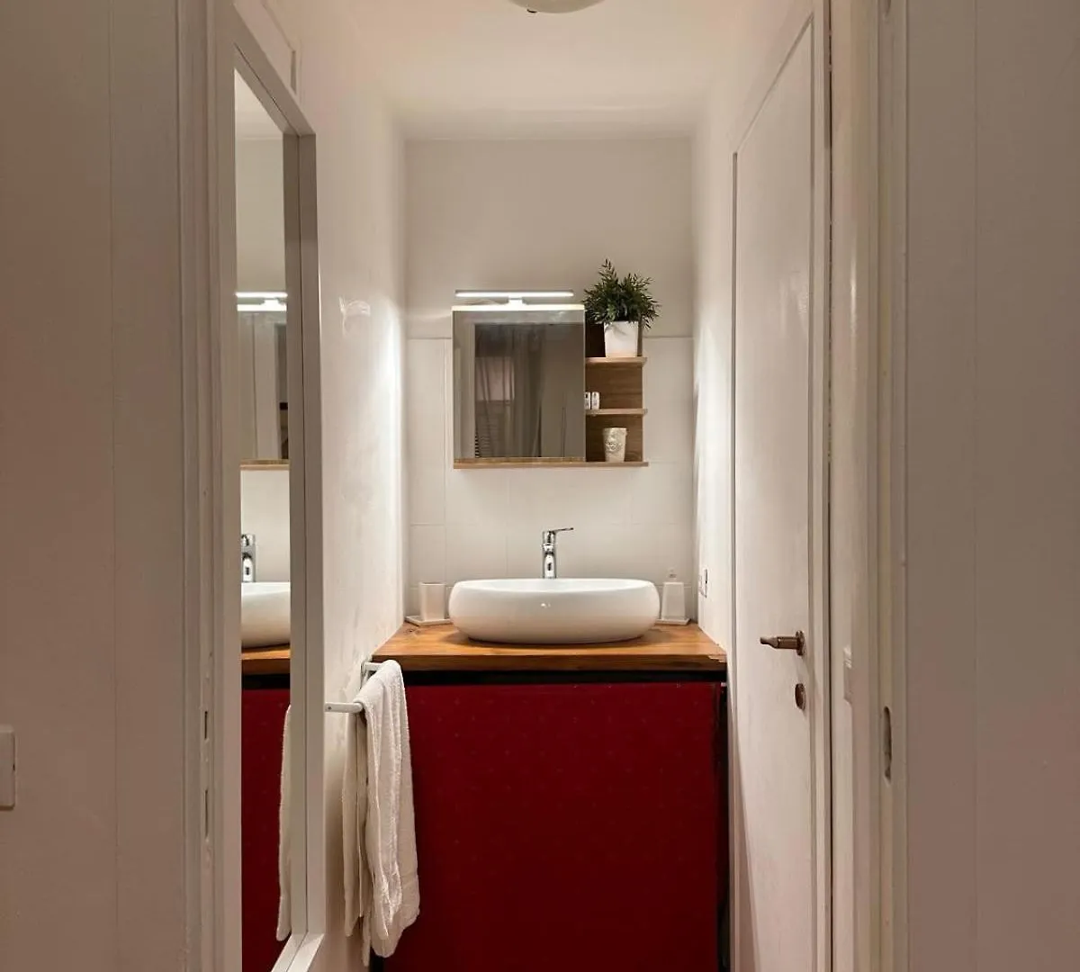 Naviglio Garden Apartment Milan